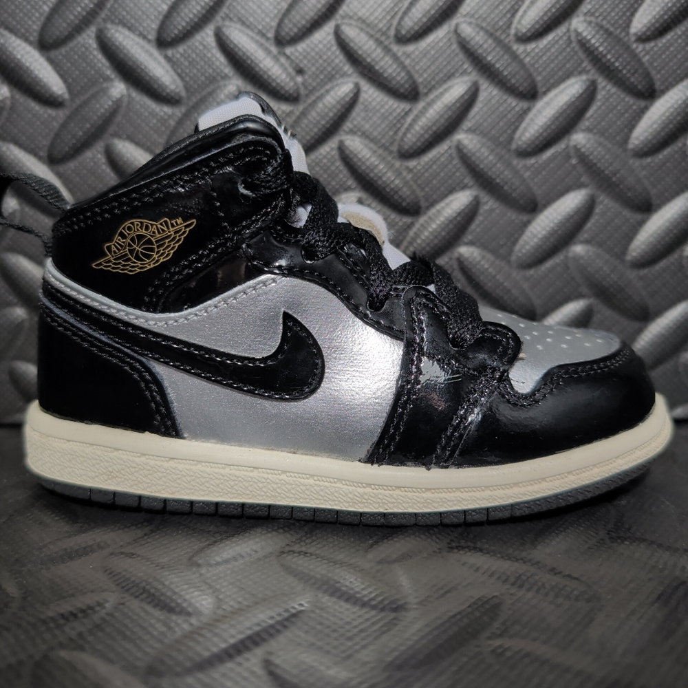 Jordan 1 Mid SE (TD) Toddler FZ3939-001 size 8c